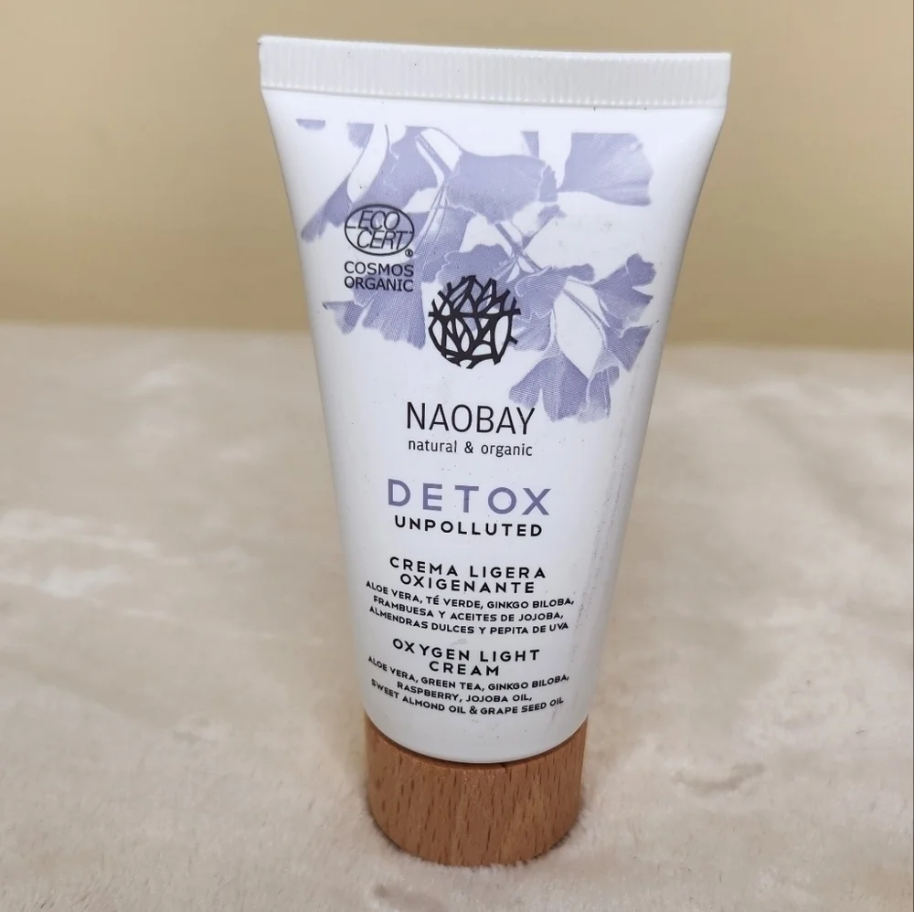 Naobay Detox Unpolluted Oxygen Light Cream 50 ml